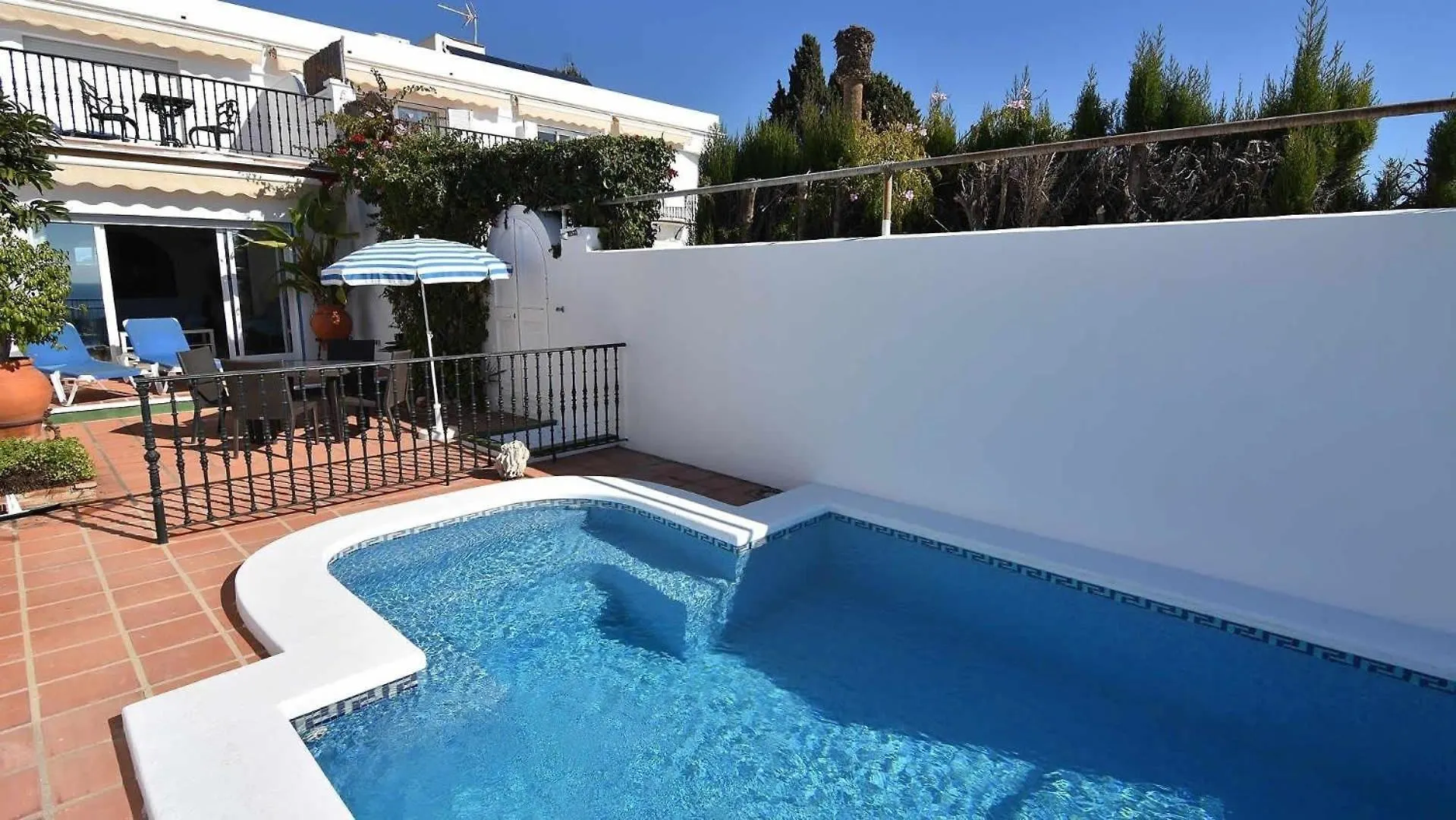 Ferienhaus Mit Privatpool Fuer 6 Personen Ca 106 Qm In Nerja, Andalusien Costa Del Sol Holiday home