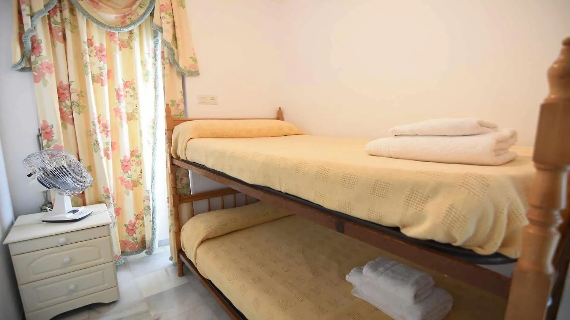 Ferienhaus Mit Privatpool Fuer 6 Personen Ca 106 Qm In Nerja, Andalusien Costa Del Sol 0*, Nerja